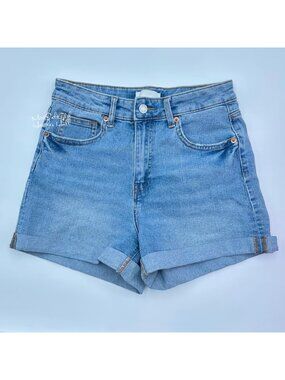 H&M Light Wash Denim Cuffed High-Rise Shorts Size 6